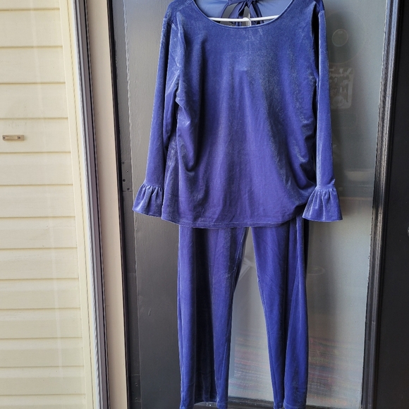 Talbots Velvet Royal Blue Pajama Set Size Large Ruffled Sleeve Top Straight Legs - Picture 2 of 15